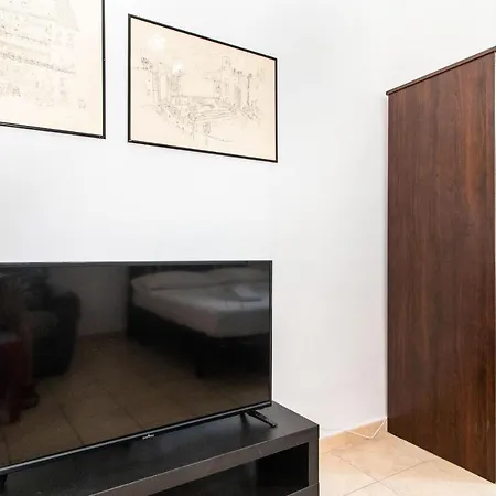 Arquata Multifunctional Garden Apartment *